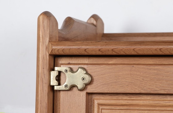 Image 1 of Französisches Sideboard aus massiver Eiche von Guillerme und Chambron für Your Home 1960.