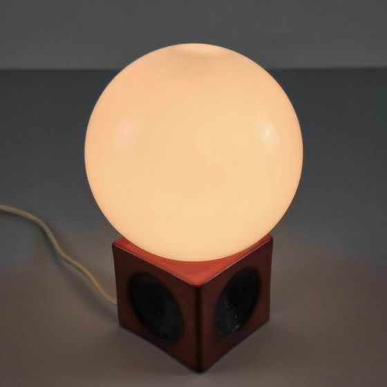 Image 1 of Vintage 1970S Tischlampe mit Opalglas Globus Schatten & Keramik Basis