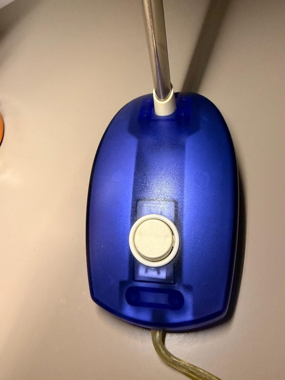 Artemide "Microlight" Tischlampe von Ernesto Gismondi - 1990er (Blaues Polycarbonat) – Leselampe, Plastic (photo 2 of 10)