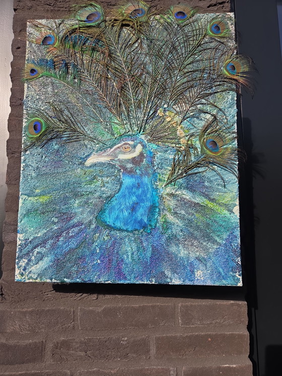 Image 1 of Paon sur toile, technique mixte