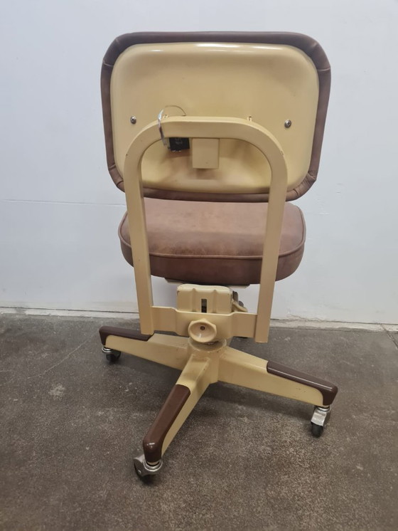 Image 1 of Sedia da ufficio girevole moderna di metà secolo di United Chair Co.