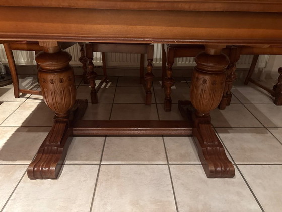 Tavolo da pranzo in legno con motivo a scacchiera e sei sedie, Tavoli da pranzo, Skai, Marrone, Klassiek (foto 5 di 5)