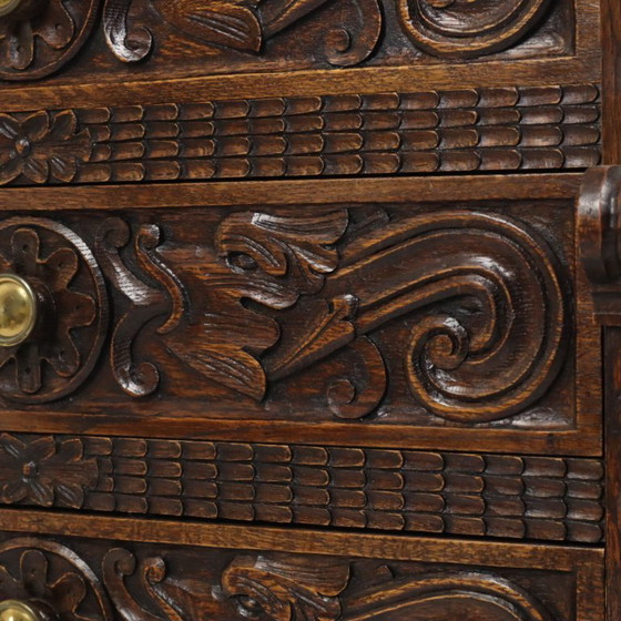 Vintage Oak Sculpted Chest of drawers Mythical Figures – Wood (photo 14 of 25)