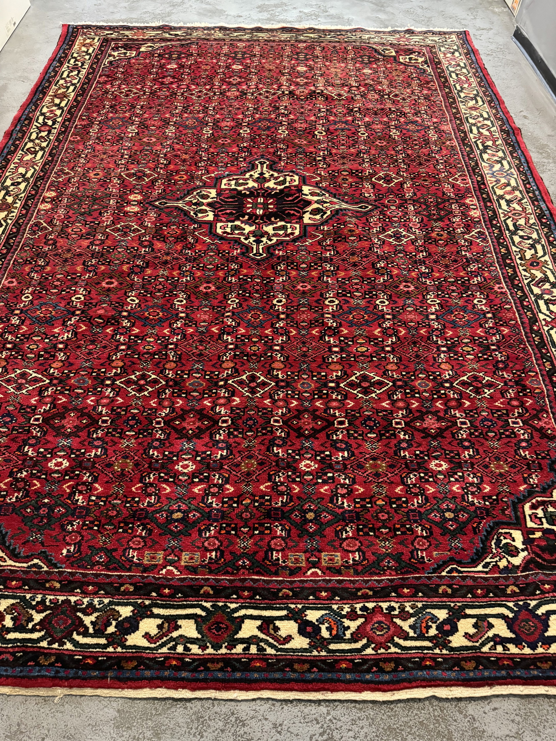 Tapis persan ancien Bakhtiari En vente sur