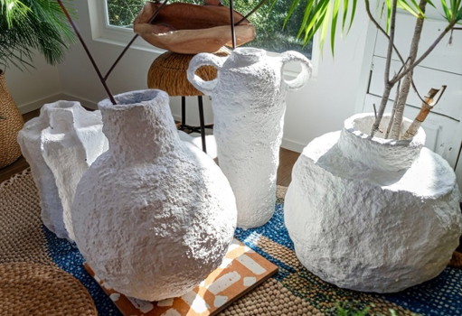 Set di 4 vasi scultorei Boho ispirati ai minerali – decoratieve objecten, Paper (photo 2 of 10)