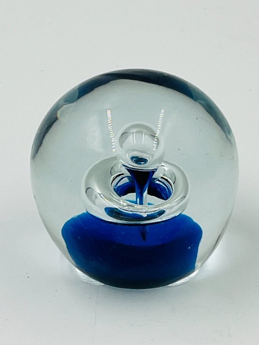 Fermacarte vintage in vetro soffiato blu, 9 cm