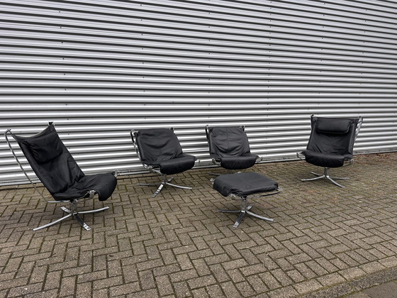 Image 1 of Set vintage Vatne Møbler Falcon di Sigurd Resell: 2 alti + 2 bassi + Hocker