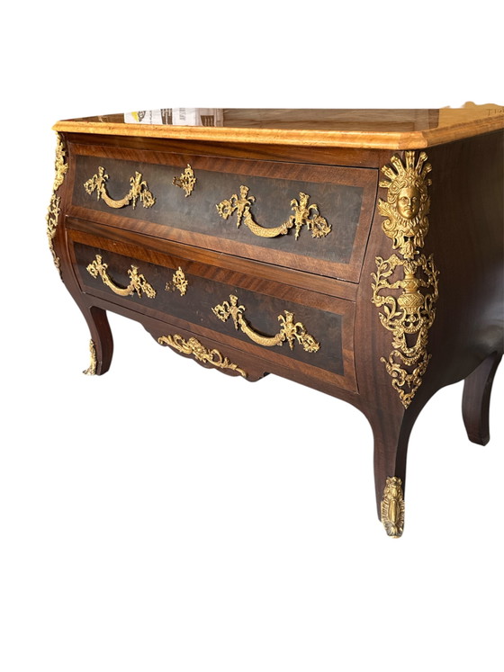 Image 1 of  elegant Louis XV-style commode 