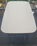 Mesa de comedor de diseño danés