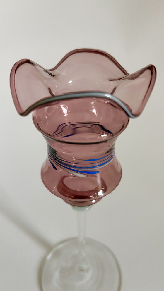 Elegante Mid-Century Glaskunst-Kelchvase – Mundgeblasen & Filigran (Lauscha um 1960/1970) – Vasen (photo 5 of 6)