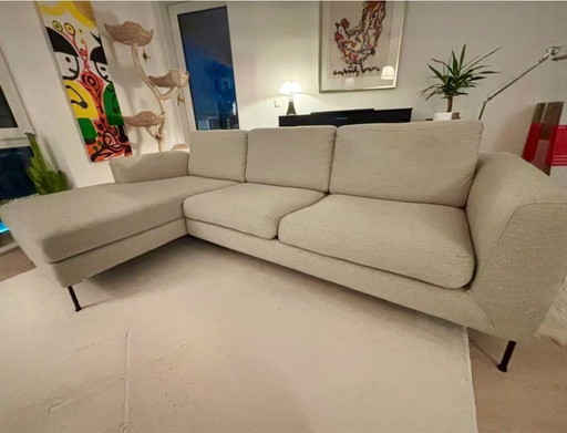 Divano grigio chiaro 'Cucita' 3 posti (Westwing)