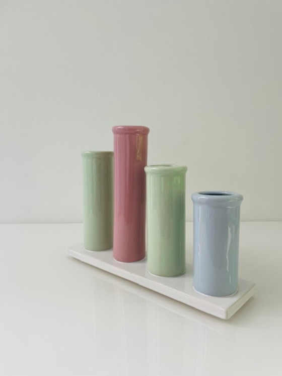 Image 1 of Keramieken buisvaas met pasteltinten – speels en stijlvol design