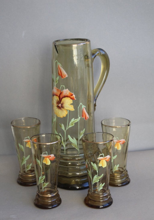 Antike hohe Bierkanne Krug grünes Glas Emailmalerei Blumen um 1900 mit 4 Gläsern