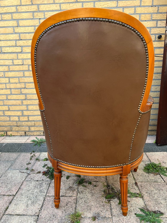 Klassischer Nussbaum Leder Sessel – Metall (photo 5 of 5)