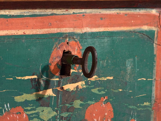 Coffre ancien peint à la main avec motifs floraux (Année 1907) #100 – Commodes (photo 11 of 40)