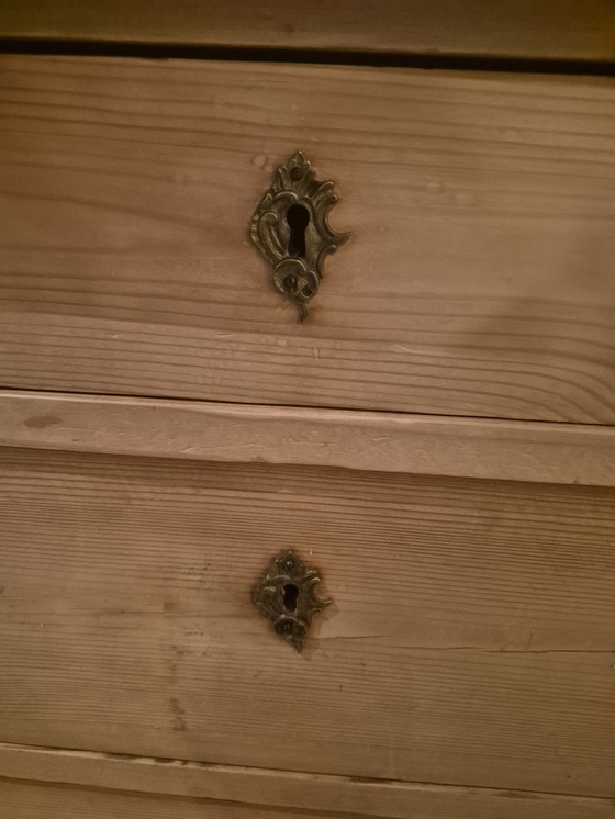 Image 1 of Strakke Antieke Grenen Ladekast 