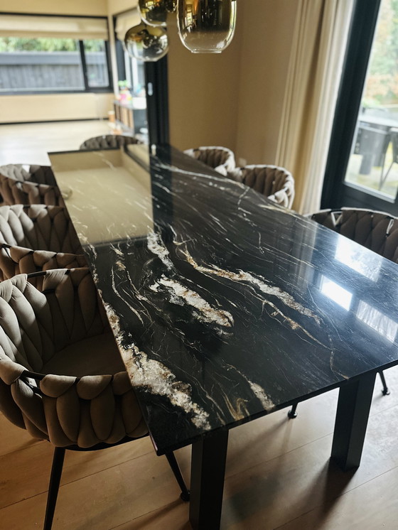 Image 1 of Eettafel Belvedère kwartsiet