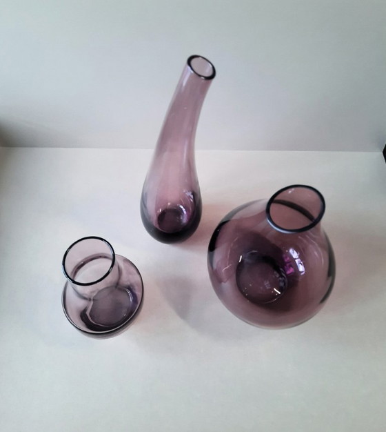 Image 1 of Ensemble de 3 vases design violets – 25 / 18 / 13 cm