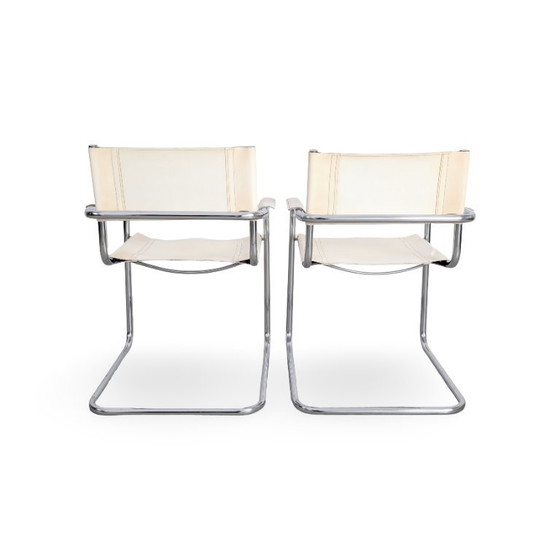 Image 1 of Set di 2 sedie a sbalzo in stile Bauhaus, simili a quelle di Mart Stam e Marcel Breuer.