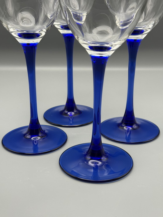 Image 1 of Set mit 4 Luminarc-Weingläsern, hergestellt in Frankreich