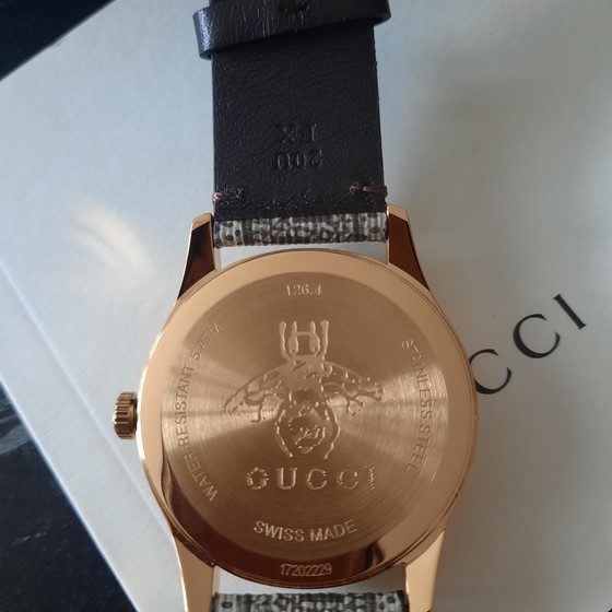 Image 1 of montre Gucci