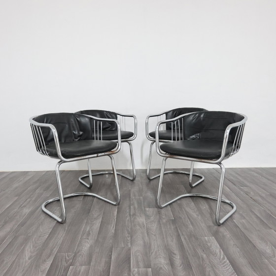 Image 1 of Gastone Rinaldi set van 4 stalen fauteuils, jaren 70 design, moderne antiek