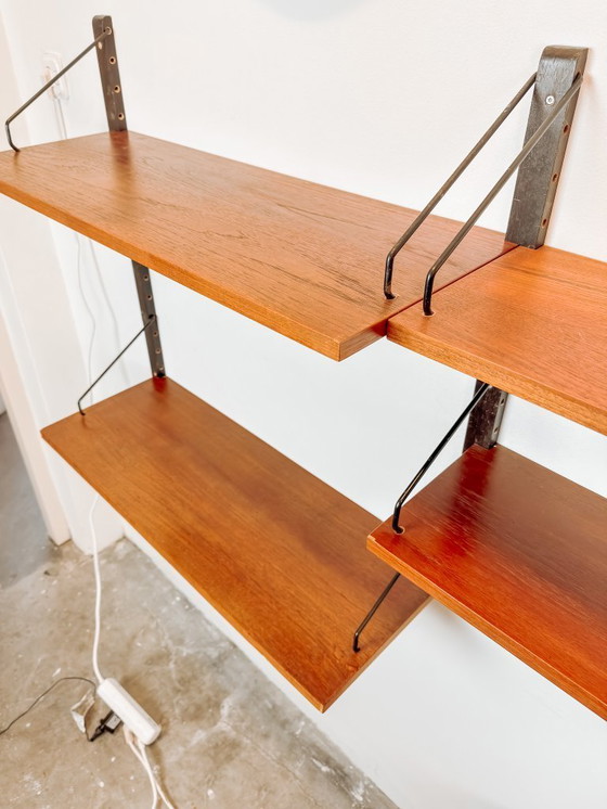 Image 1 of Modulares Wandsystem Royal System von Poul Cadovius