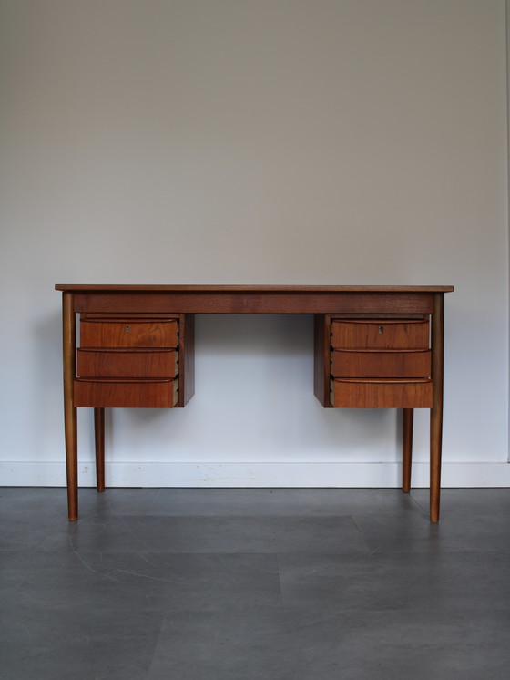 Vintage Deens Bureau In Teak – Wood (photo 3 of 11)