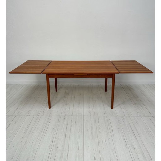 Grande table de salle à manger extensible en teck 60s