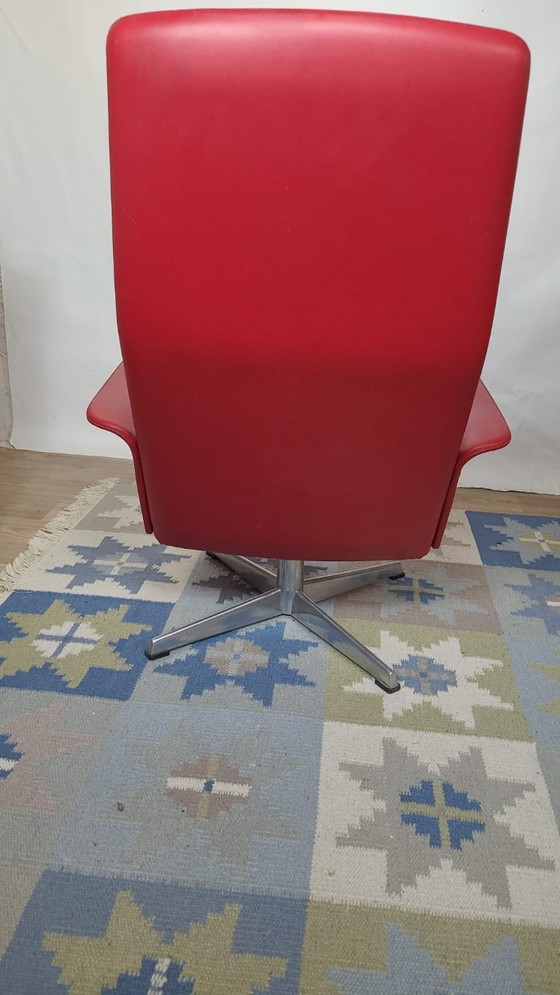 Image 1 of Poltrona girevole Bodafors-Verken in similpelle rossa, Svezia, anni '70