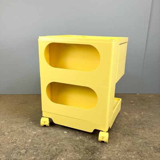 Image 1 of Roll container, organizador, plástico amarillo pastel, años 70