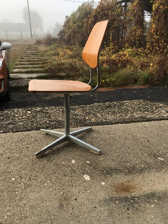 Swiss School Chairs from Embru, 1960s, Set of 3 – Dining chairs, polished steel (photo 4 of 6)