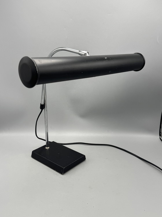 Image 1 of Stijlvolle verstelbare bureaulamp van OMI – Mid-Century functionaliteit met een strakke moderne uitstraling