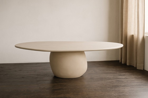 Image 1 of Table à manger contemporaine en plâtre « Pièce Unique »