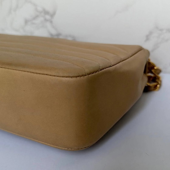 Chanel medium vintage quilted horizontal stitch lambskin flapbag – Other bags (photo 18 of 23)