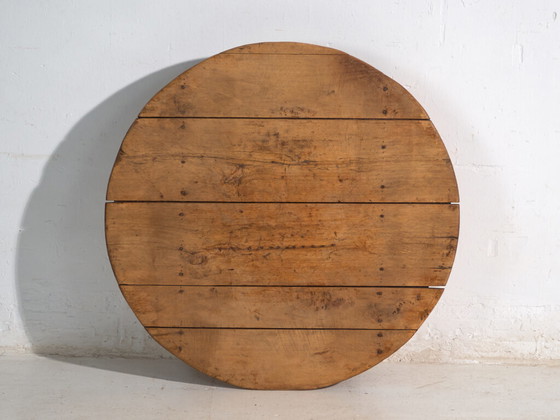 Rustic round cutting board table in solid wood – Central Europe, early 20th century – Coffee tables (photo 40 of 40)