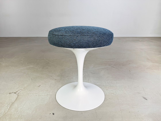 Image 1 of Eero Saarinen Ottoman footstool Knoll International Tulip stool