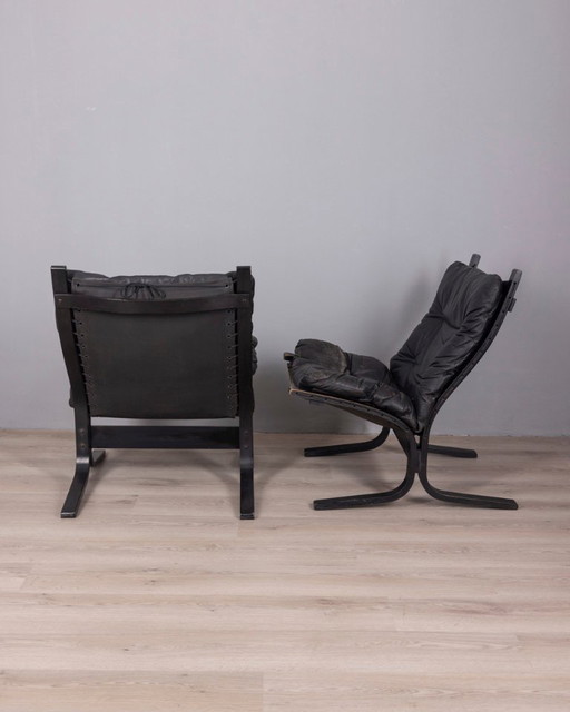 Een paar vintage leren fauteuils uit de jaren 70, model "Siesta", ontworpen door I. Relling voor Westnofa.