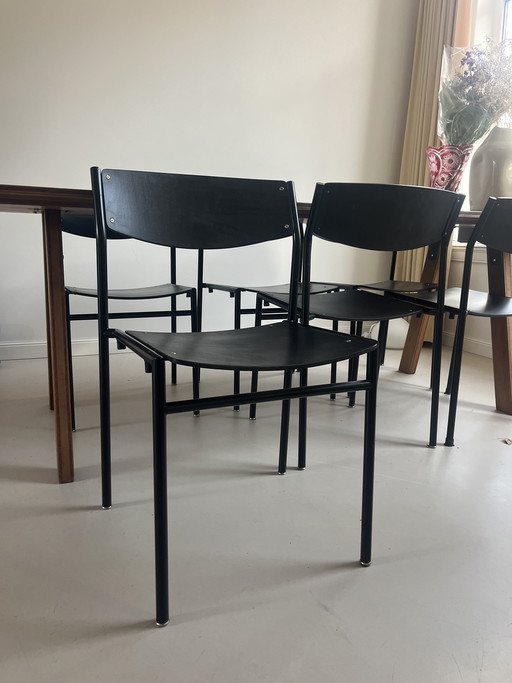 6 chaises vintage noires en métal et bois