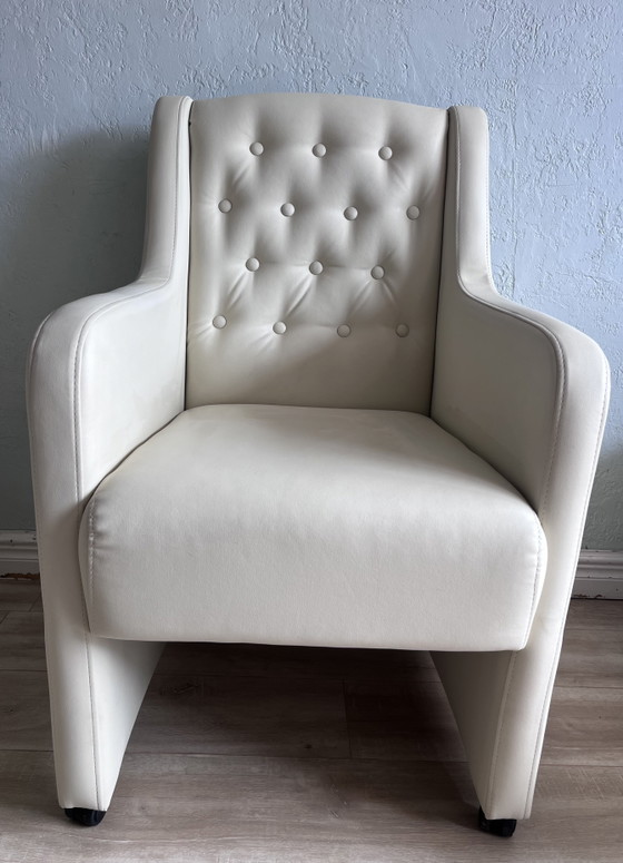 Deux chaises Norwich comme neuves, couleur crème/blanc – Fauteuils, Skai (photo 3 of 6)