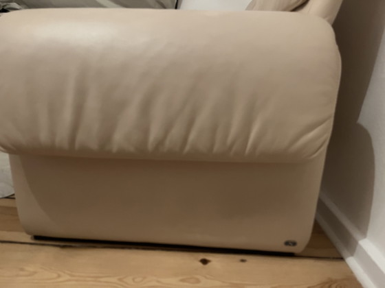 Image 1 of De sede 2011/02 Divano a due posti in pelle Ecru Crema Beige Bauhaus Space Age Organic Modernist