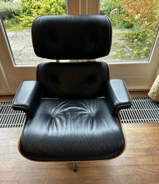 Vitra Eames Lounge Chair plus Ottoman WH:L – Poltrone, Leather, Wood (photo 4 of 13)