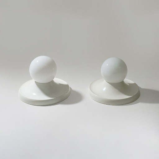 Een paar Light Ball plafondlampen van de gebroeders Castiglioni voor Flos, jaren 60.
