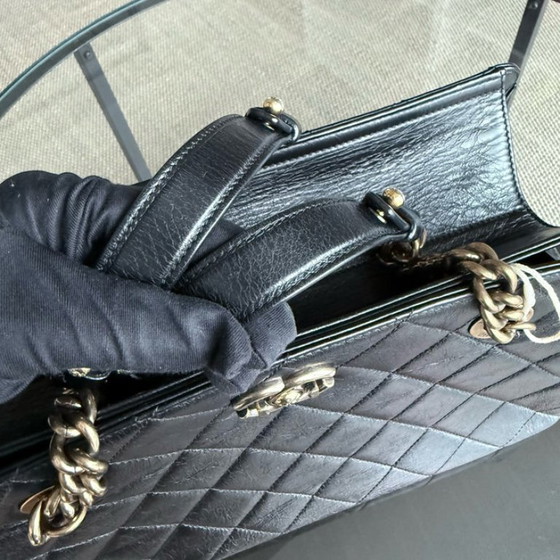 Image 1 of Chanel Shopping Tote - Gewatteerd kalfsleer, zwart met gouden details