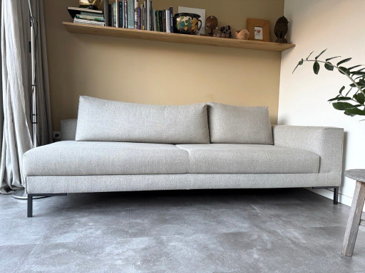Design on Stock - Aikon lounge 4 seater sofa
