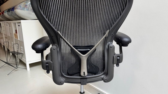 Image 1 of Chaise de bureau Herman Miller Aeron anthracite