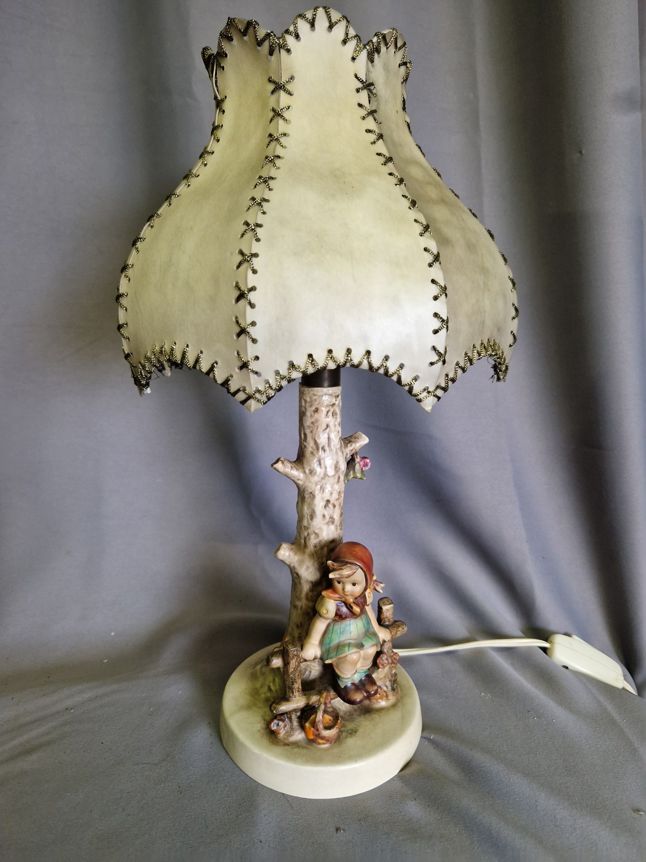 Goebel Portafortuna Spazzacamino Con Quadrifoglio – Statuetta In Porcellana Collezionabile