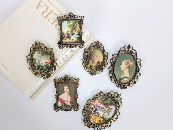 Image 1 of Set di 6 stampe d'arte vittoriane, cornice vintage in metallo dorato, Made in Italy, anni '70