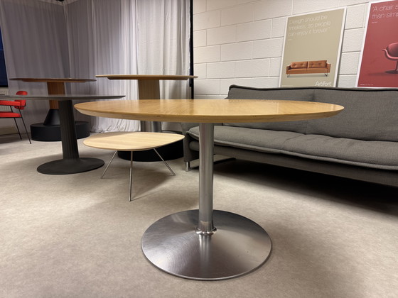 Image 1 of Mesa circular Artifort