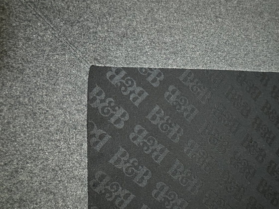 Image 1 of Divano di design B&B Italia Charles in tessuto grigio